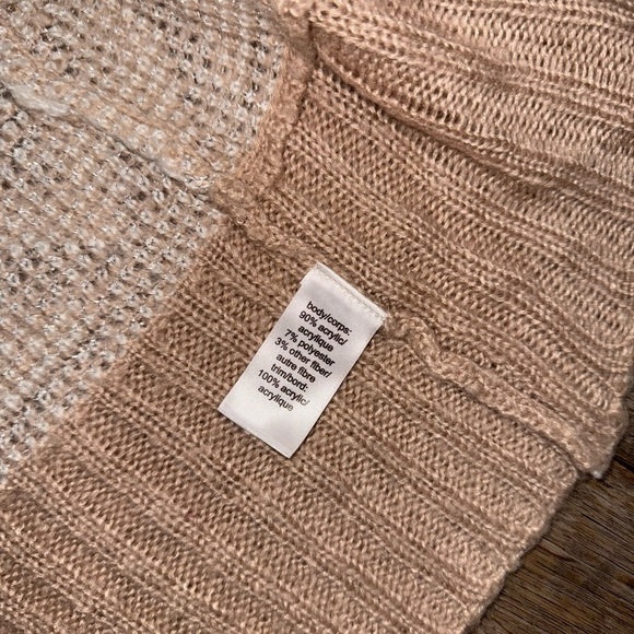 Maurices• Geometric Silver Shimmer Cardigan - Picture 7 of 9